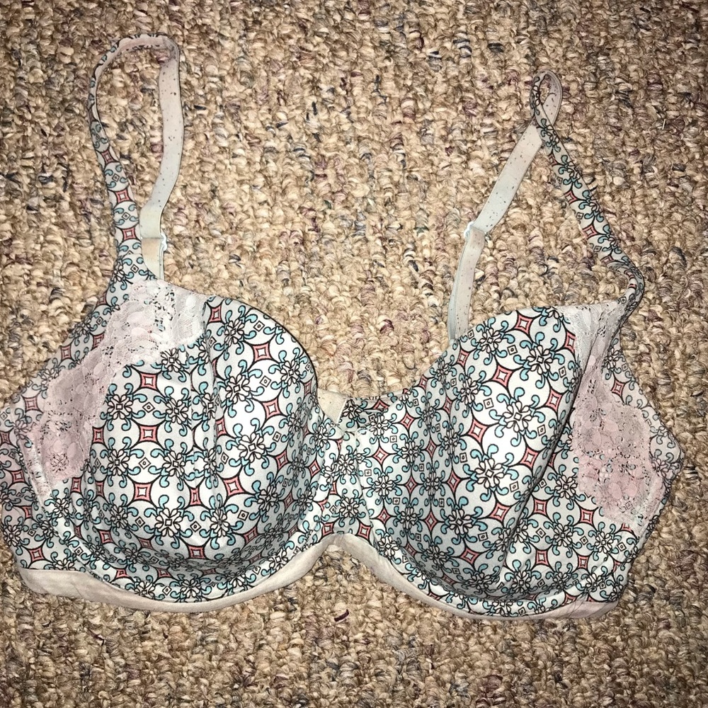 38DD Victoria’s Secret Bra